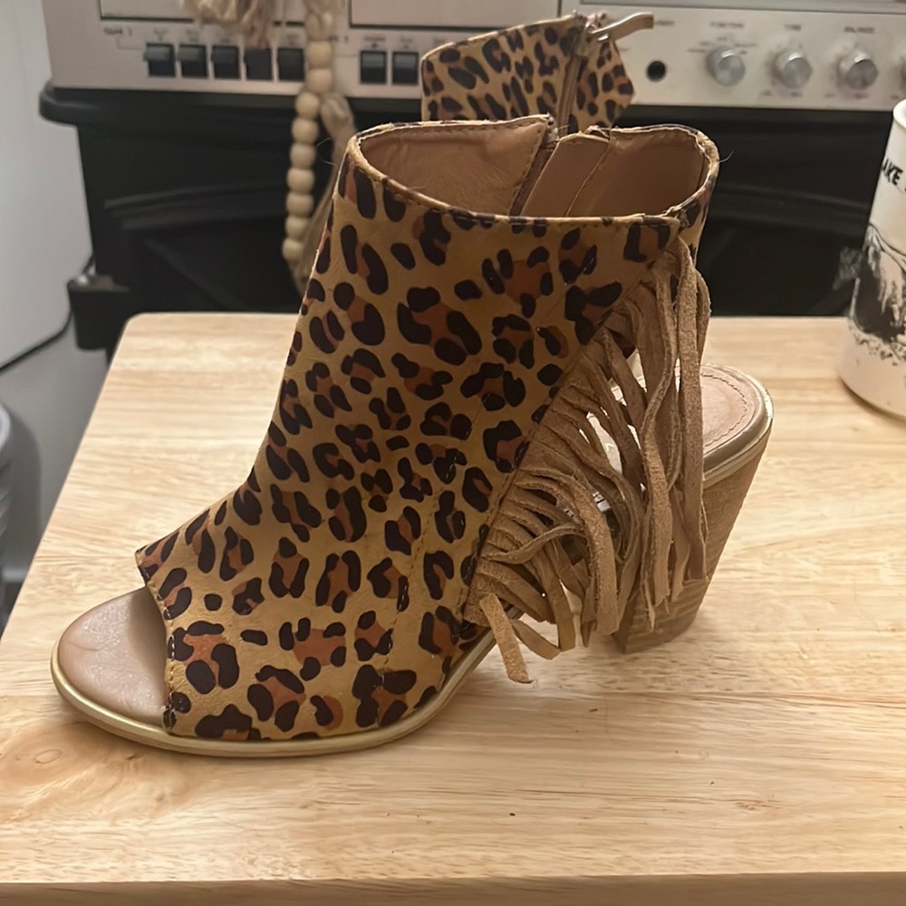 Awesome Cheetah Print Booties!
